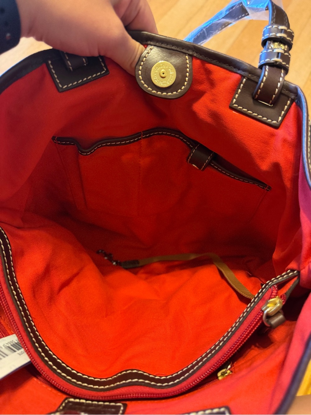 NWT Giraffe Print Tote Bag - Picture 5 of 6